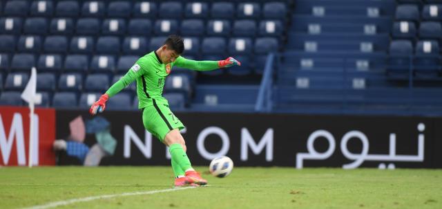 华体会网站-扑点！2次封杀必进球！广州惨败战张健智成唯一亮点